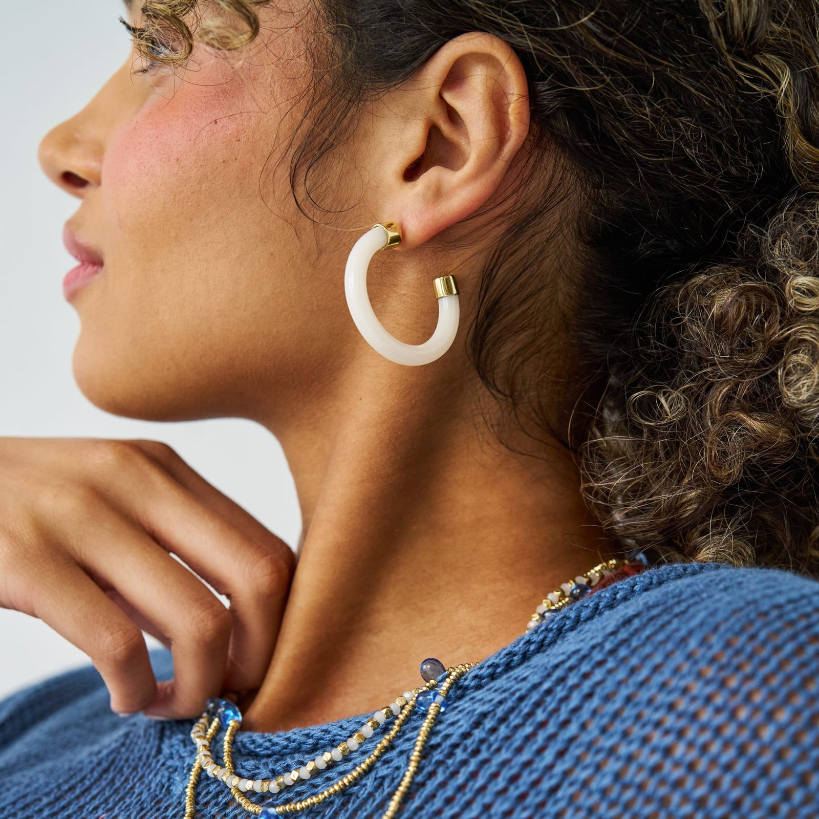 Winona Shiny Resin Hoop Earrings White